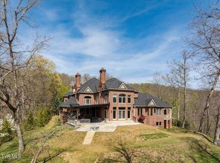 54 Three Oaks Dr, Bristol, TN 37620