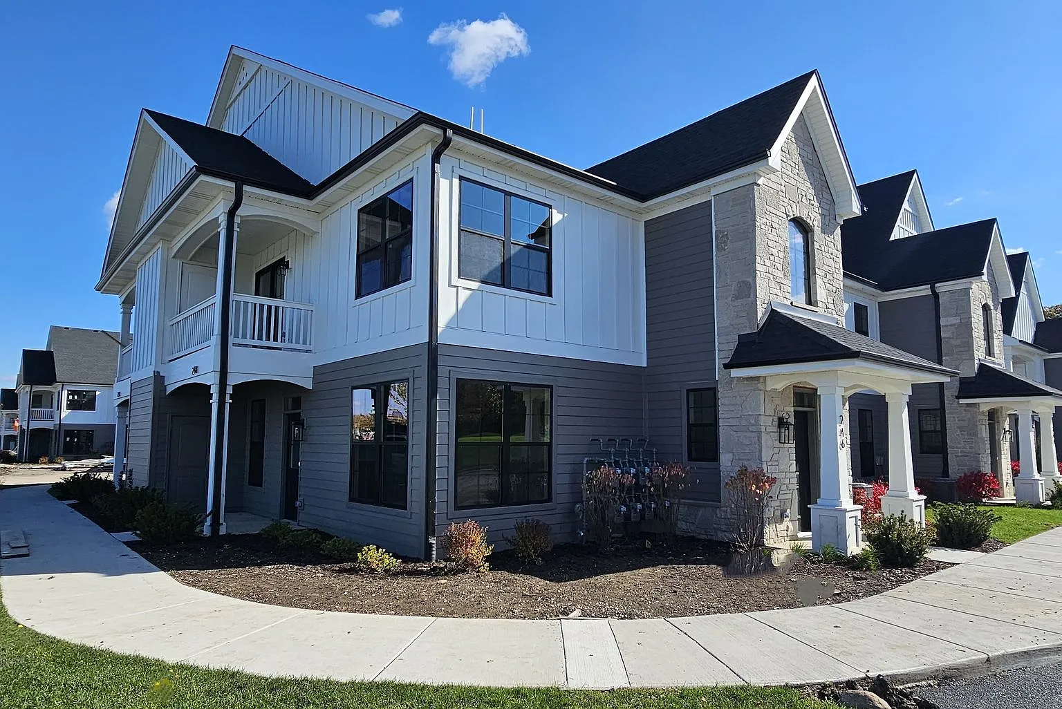 Timber Pointe North Building 30 — Photo 1