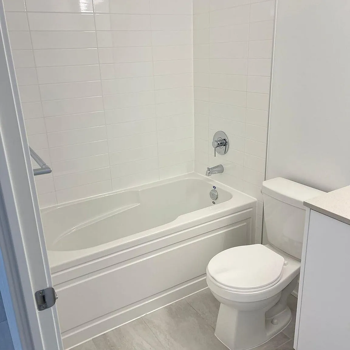 2 bed, $2,200 — Photo 4
