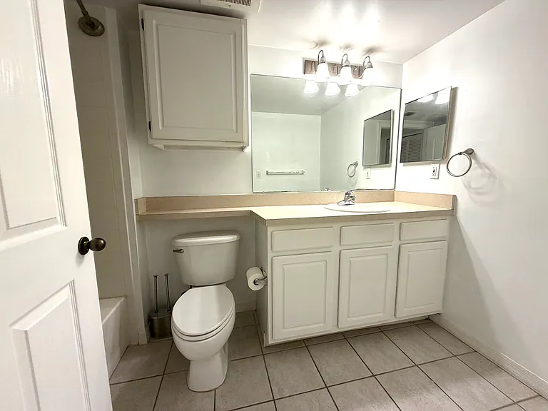 2665 SW 37th Ave #516 — Photo 12