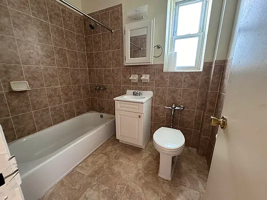 Rented by Premier One Realty LLC | media 14