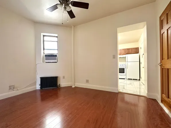 434 East 75th Street image 1 of 6