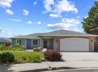 744 Goldenview Pl, East Wenatchee, WA 98802