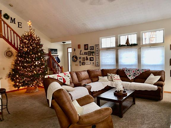 3rd image of 4007 Silverglade Ct