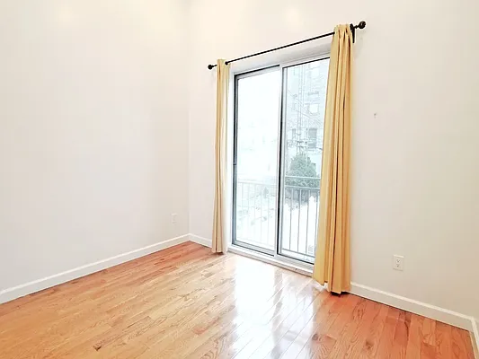 Rented by Compass | media 34