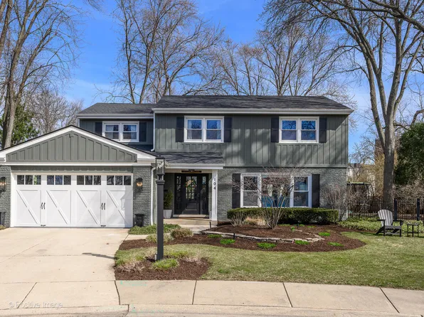 104 Hollywood Ct, Wilmette, IL 60091