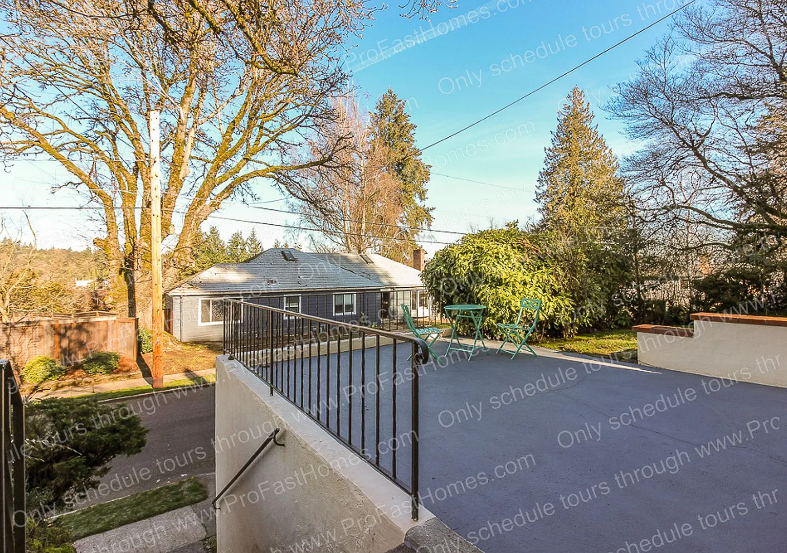 616 SW Moss St Portland, OR 97219 — Photo 4