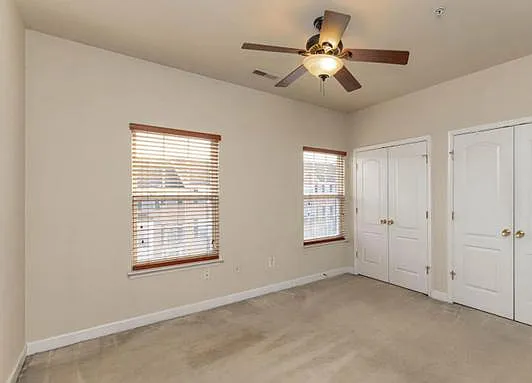 3234 Thames Ln — Photo 4