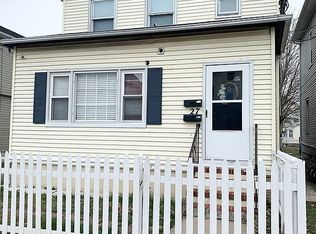 27 Lafayette St, Carteret, NJ 07008