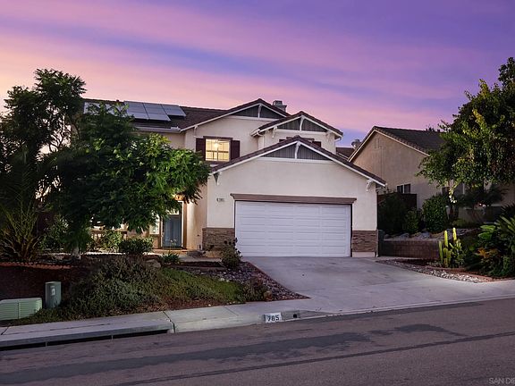 3rd image of 785 Aldea Dr