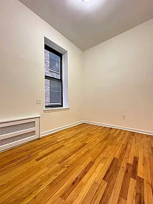 Rented by Bond New York | media 7