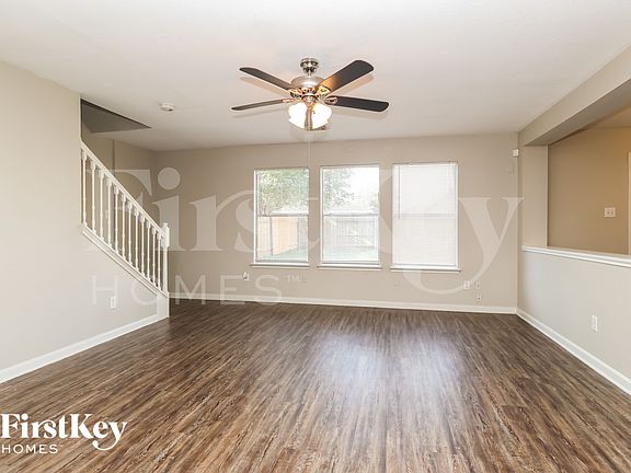 3rd image of 8118 White Arbor Ct