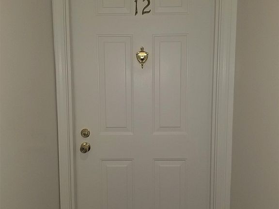 2nd image of 460 Marian Ln APT 12