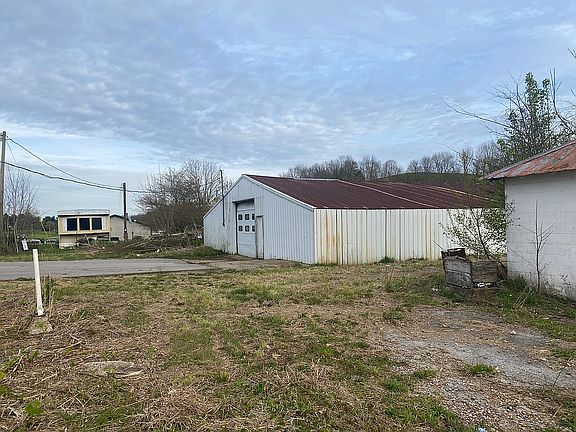 4th image of 10645 State Highway 78