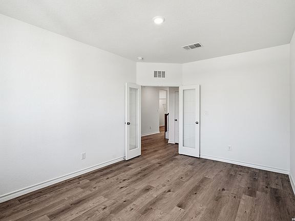 5th image of 506 Nightingale Avenue