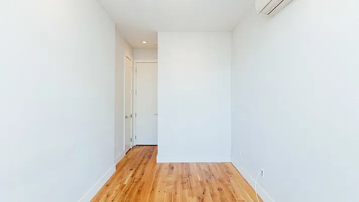 Rented by Nooklyn NYC LLC | media 6