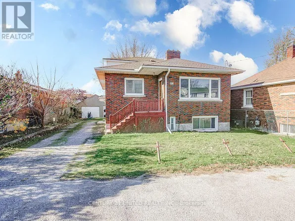 99 Haig St #2, Saint Catharines, ON L2R 7G6