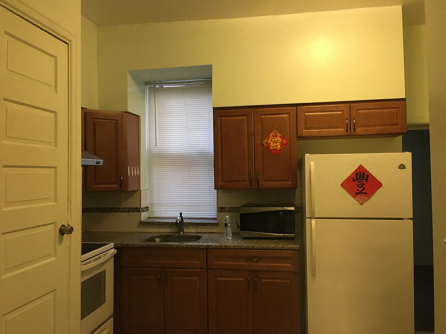 1 bed, 850 sqft, $1,100 — Photo 4