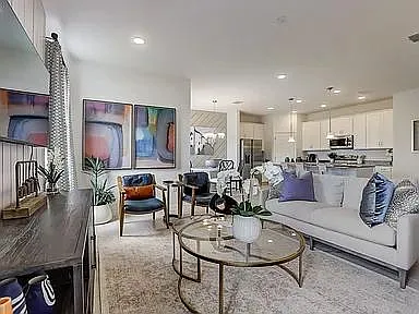 1658 Blue Lagoon Cir — Photo 9