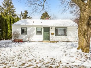 116 Cimarron Dr, Rochester, NY 14620