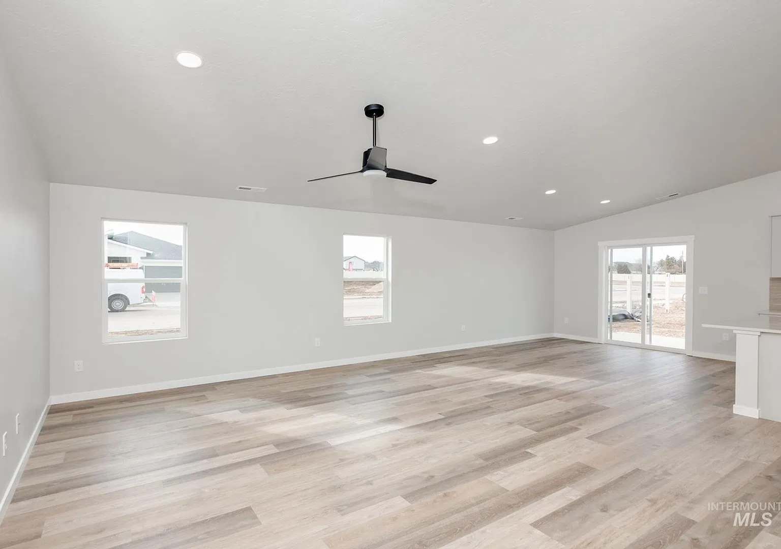 4-Bedroom Home in Star Single-Level Living in Trapper Ridge — Photo 3