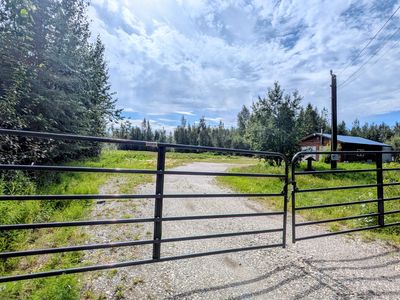 3451 Sharon Rd, North Pole, AK, 99705