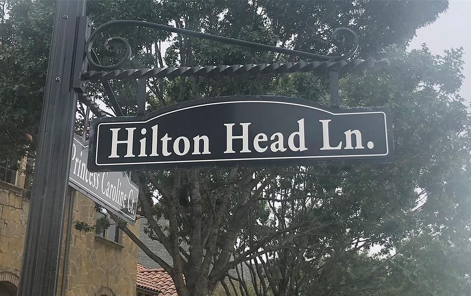 2nd image of 1594 Hilton Head Ln #31
