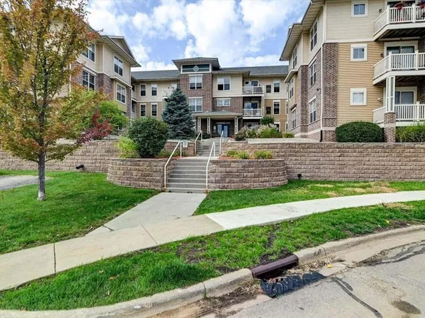 5831 Lupine Ln APT 102, Madison, WI 53718