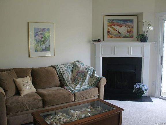 3rd image of 8940 Cinnabay Dr #8940