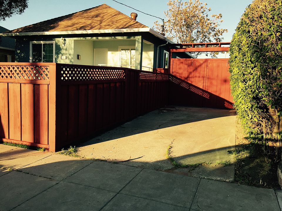 1st image of 340 N 11th St