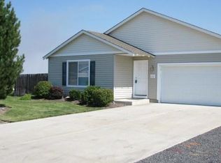 222 E Center Ridge Dr, Culver, OR 97734