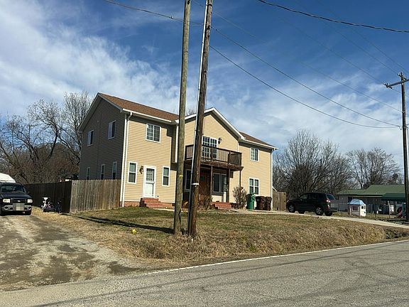 3rd image of 2421 Van Buren St