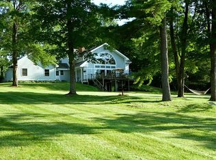 562 Old Bow Rd, Weathersfield, VT 05151