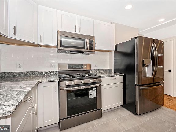 3rd image of 1339 Talbert Ter SE