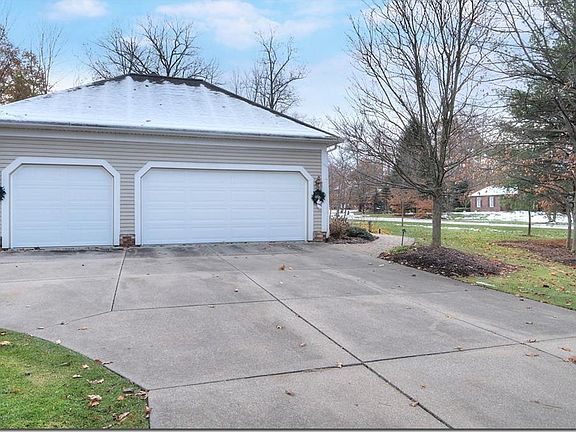 3rd image of 7363 Herrick Park Dr