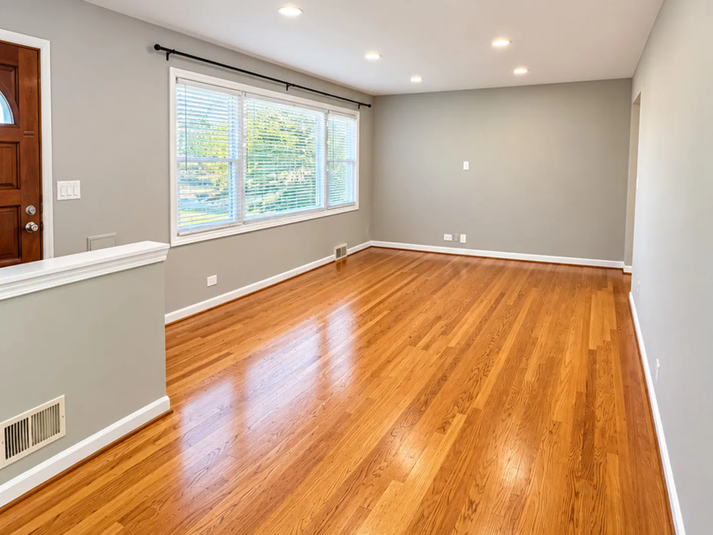 3 bed, $3,450 — Photo 3