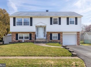 1102 Stinsford Rd, Newark, DE 19713
