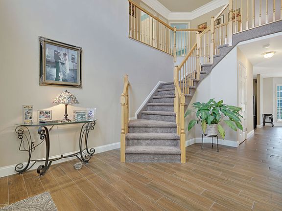 3rd image of 1269 Beauchamps Pl