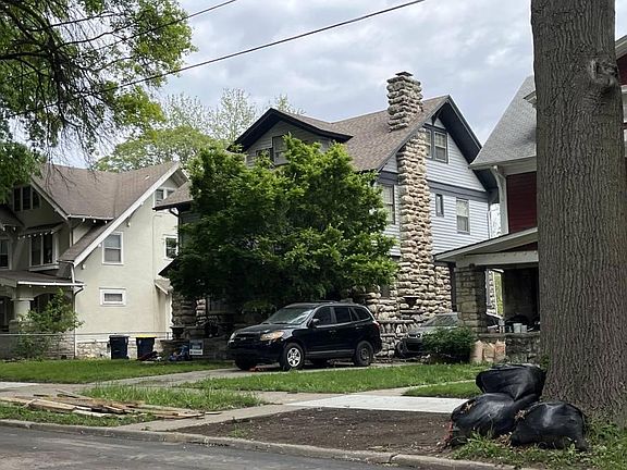 3rd image of 2942 E 29th St