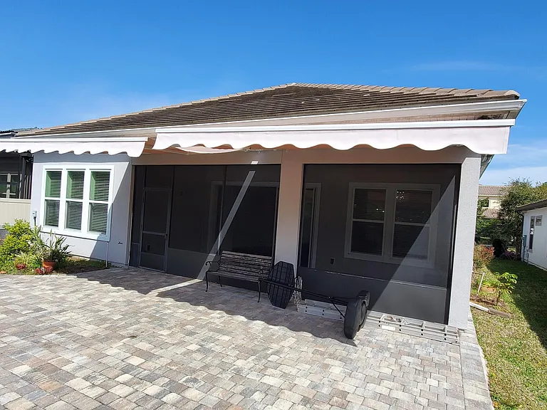 3173 Montilla Dr — Photo 36