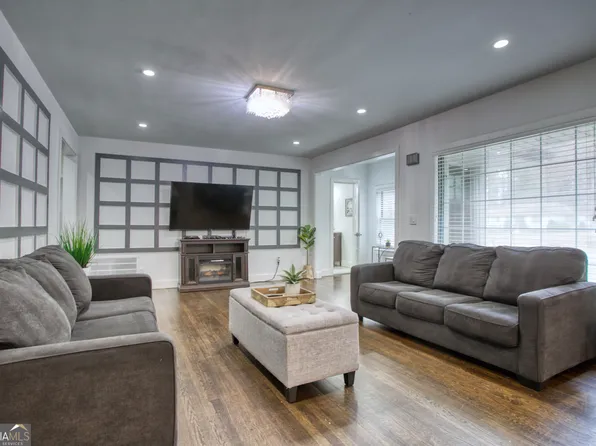 3850 Wieuca Rd NE, Atlanta, GA 30342