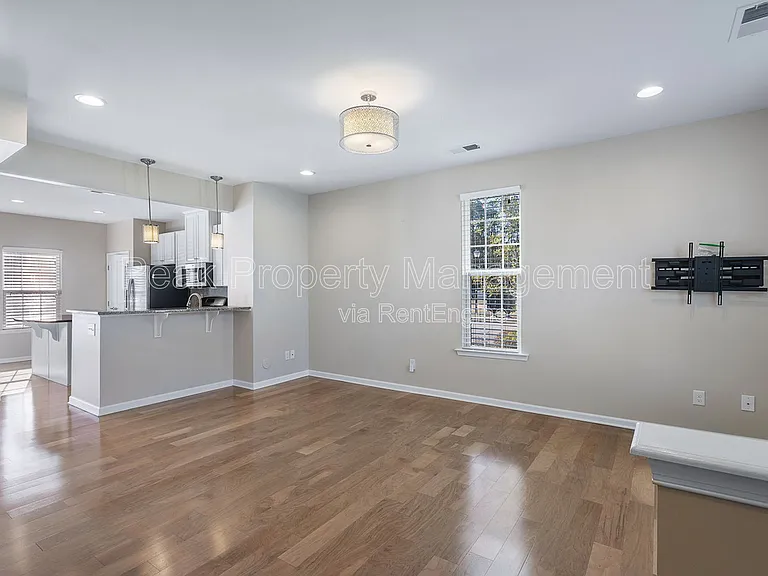 11323 Sadler Walk Ln — Photo 6