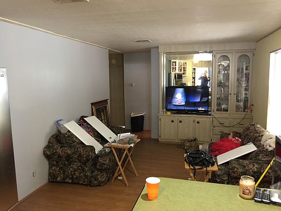 3rd image of 2700 E Valley Pkwy Spc 179