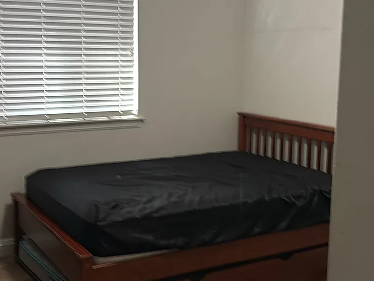 27985 Breakwater Ct — Photo 1