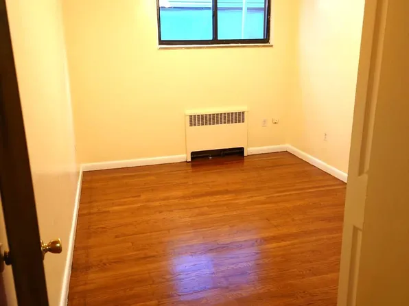 6129 Jackson Street image 5 of 10