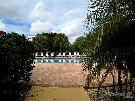 2nd image of 766 Avenida Estancia APT D