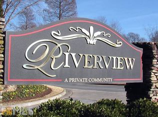 1201 Riverview Dr SE, Marietta, GA 30067