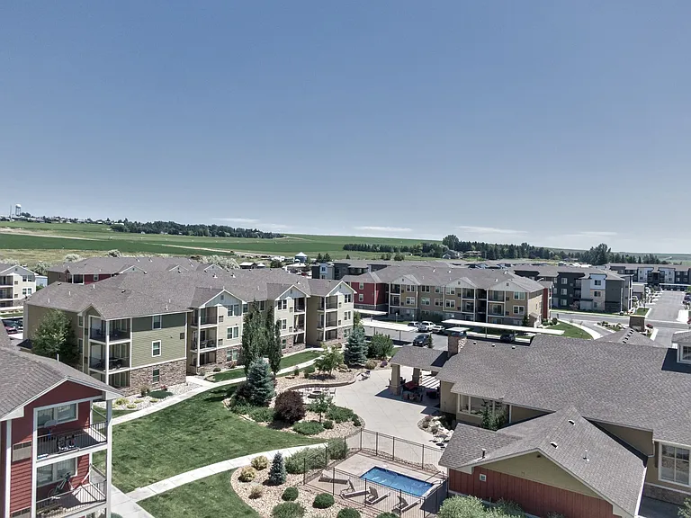 Mesa Falls Apartments — Photo 2