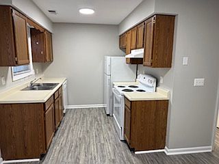 4th image of 225 Churchill Dr #3