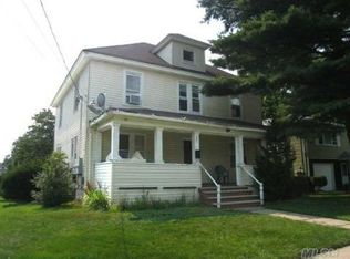 281 Linden Ave, Westbury, NY 11590